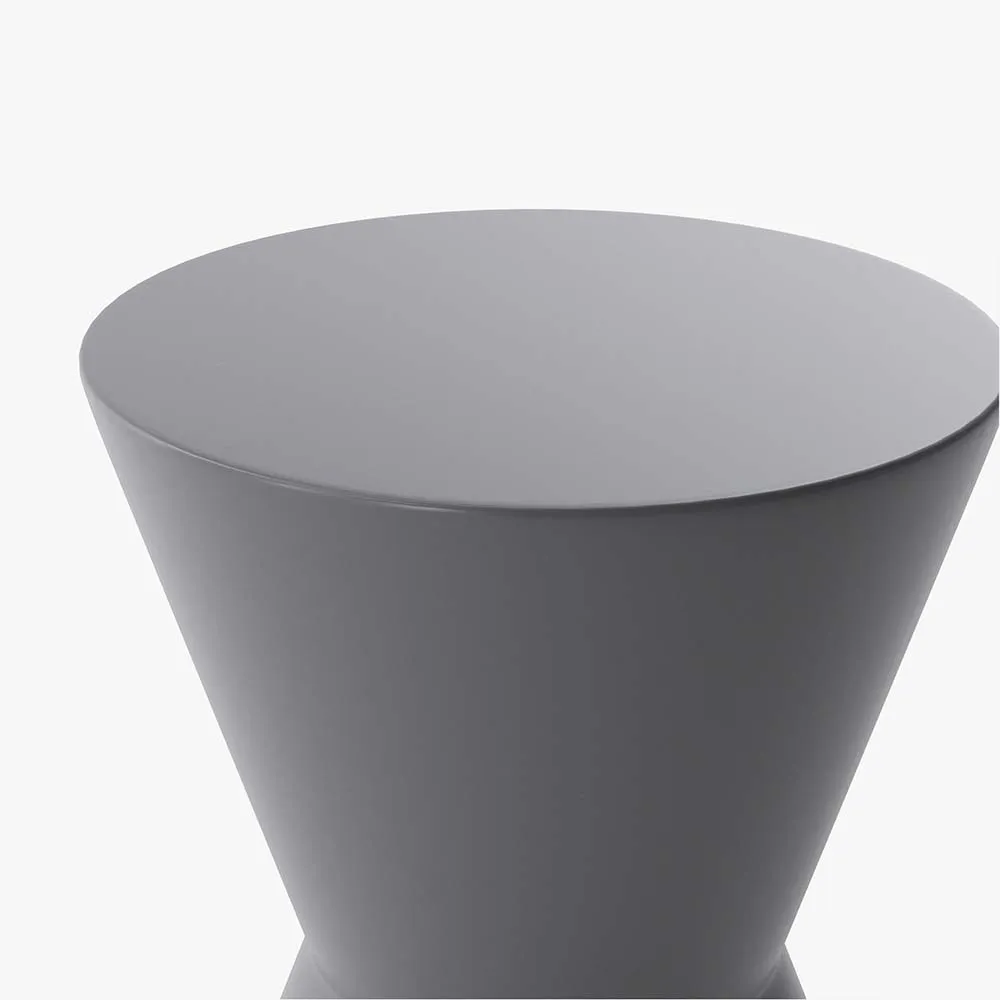 Modern Minimalist Round Side Table Modern Minimalist Round Side Table