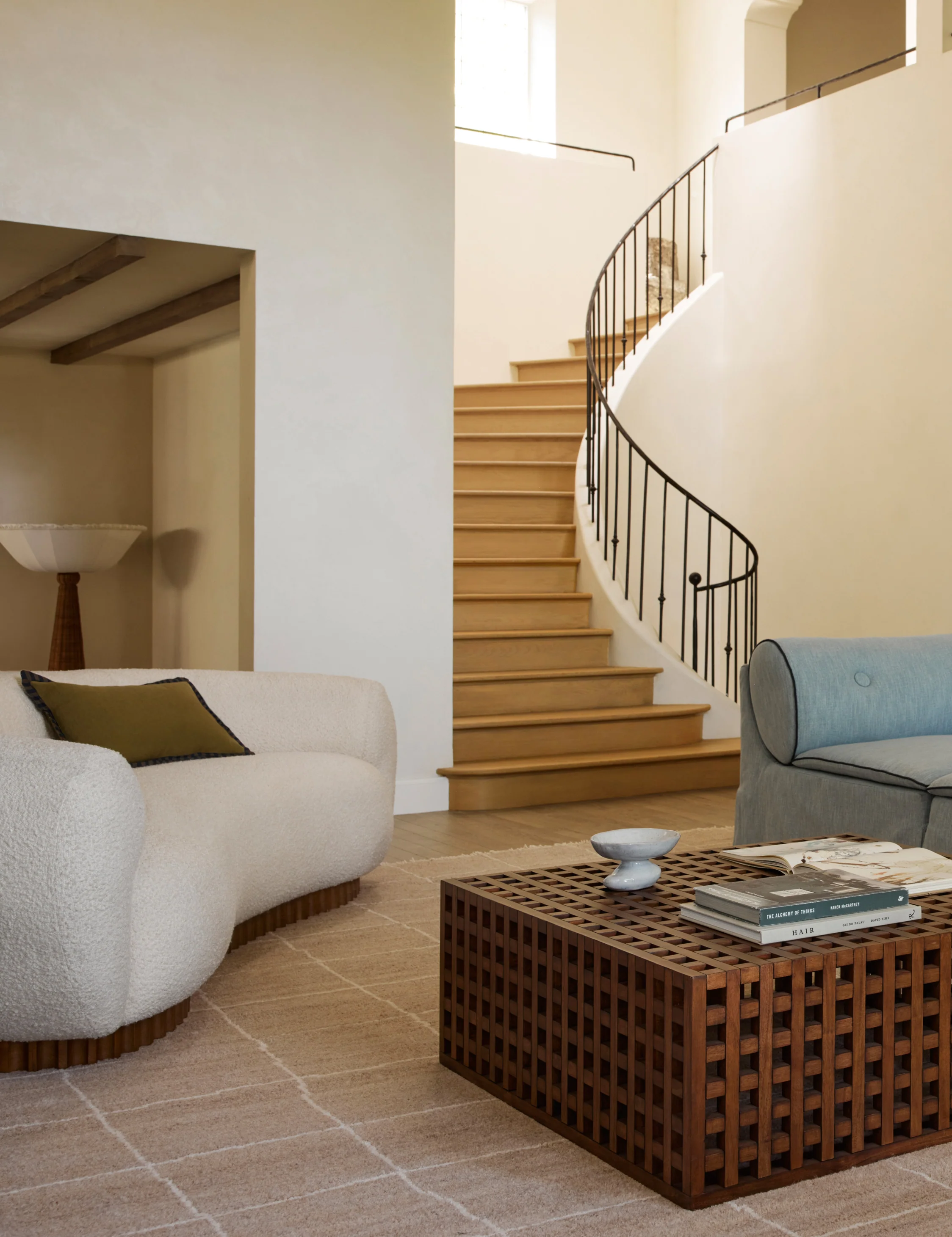 Comfortable Designer Sofa Comfortable Designer Sofa