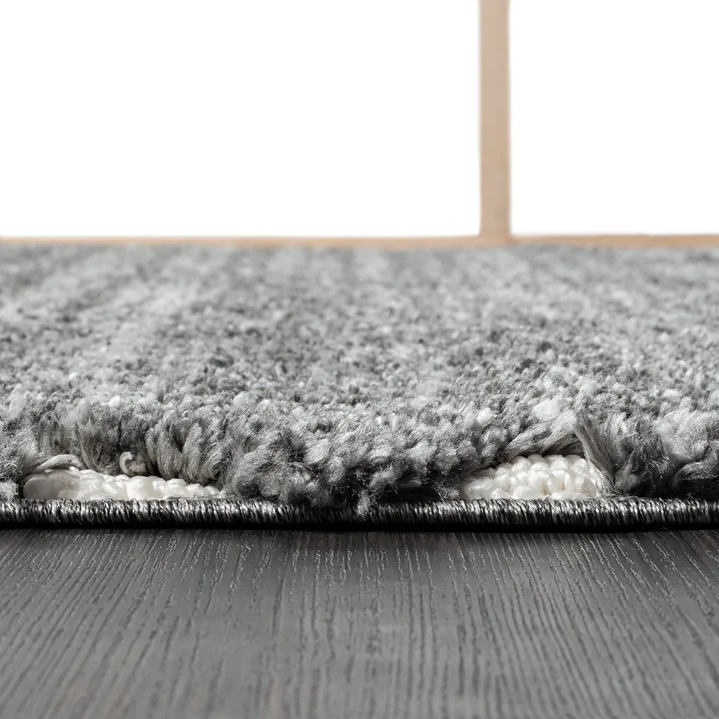 Modern Minimalist Diamond Shaped Rug Modern Minimalist Diamond Shaped Rug