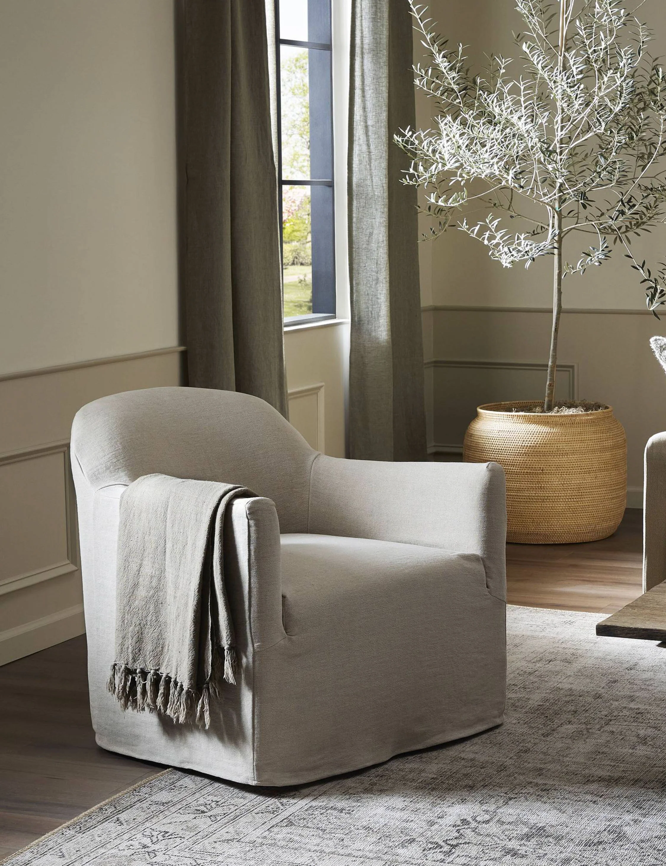 Accent Chairs with Arms