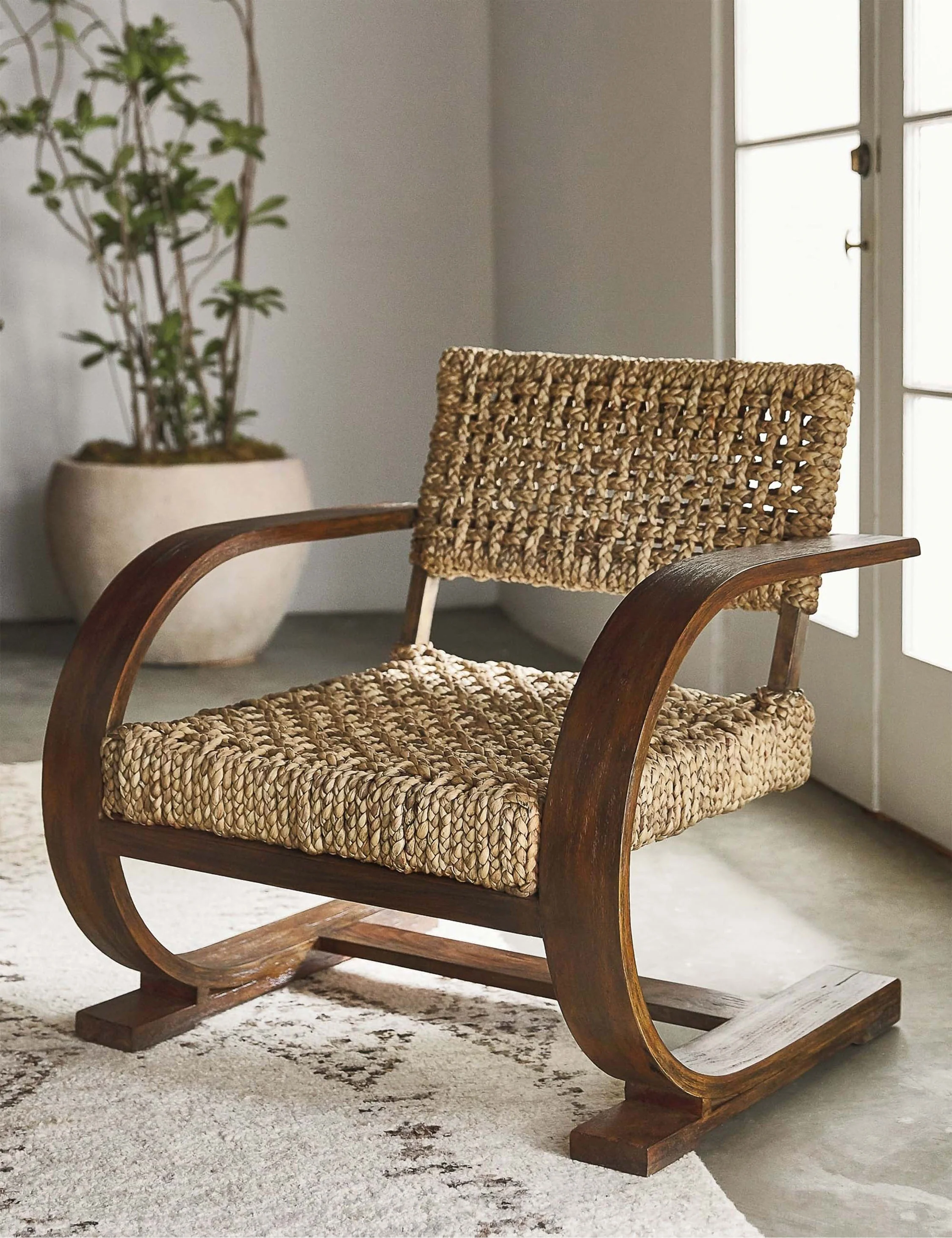 Mid-Century Modern Accent Chairs Mid-Century Modern Accent Chairs