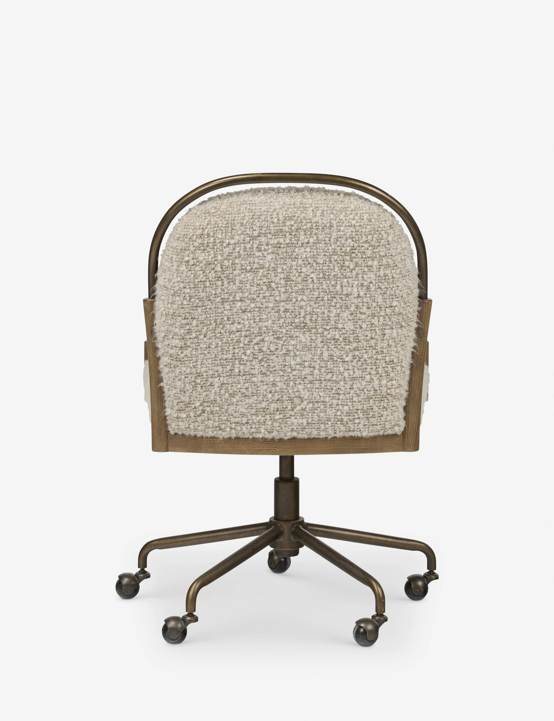 2026052109260075 A Stylish Office Chair