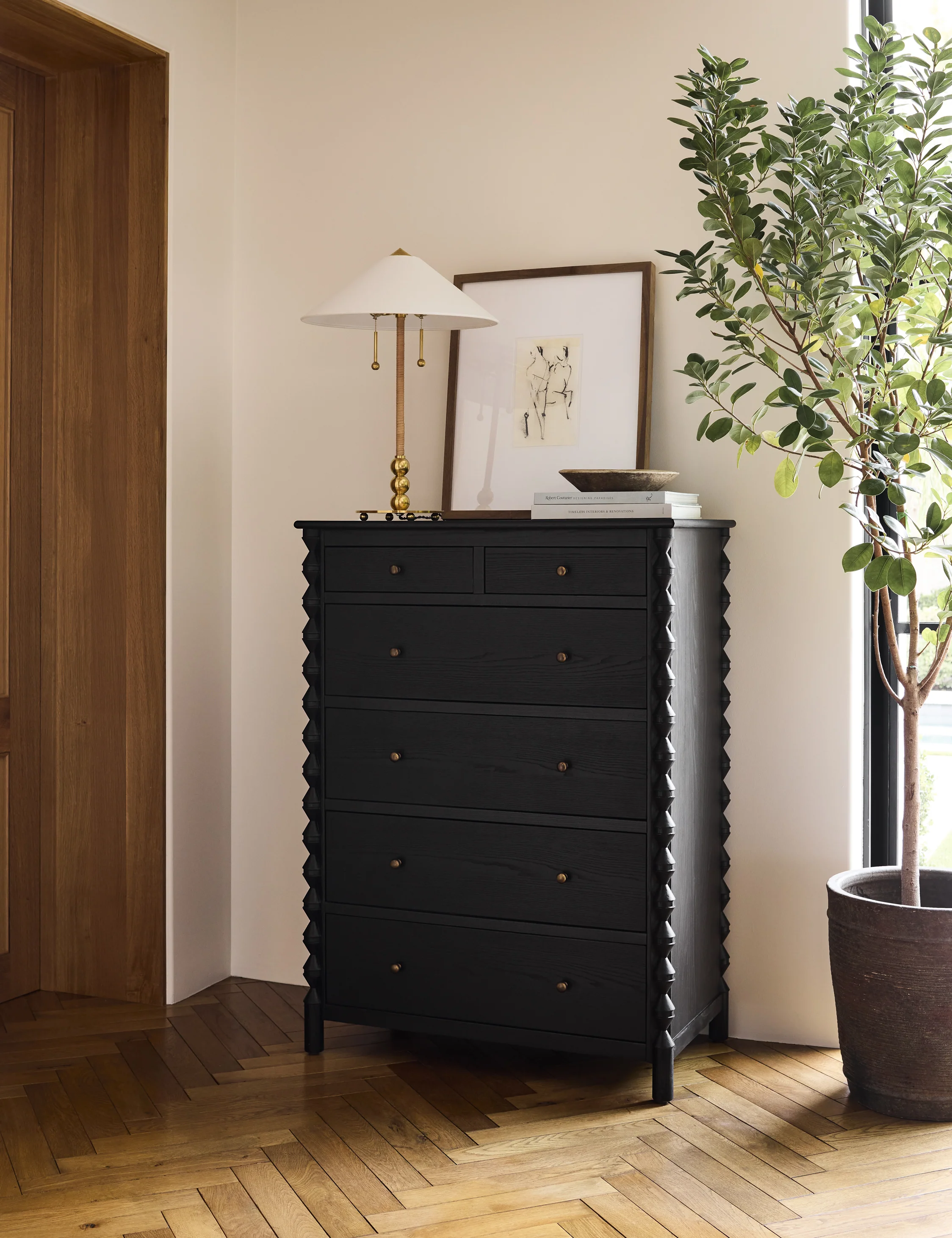 Black 6-Drawer Dresser Black 6-Drawer Dresser
