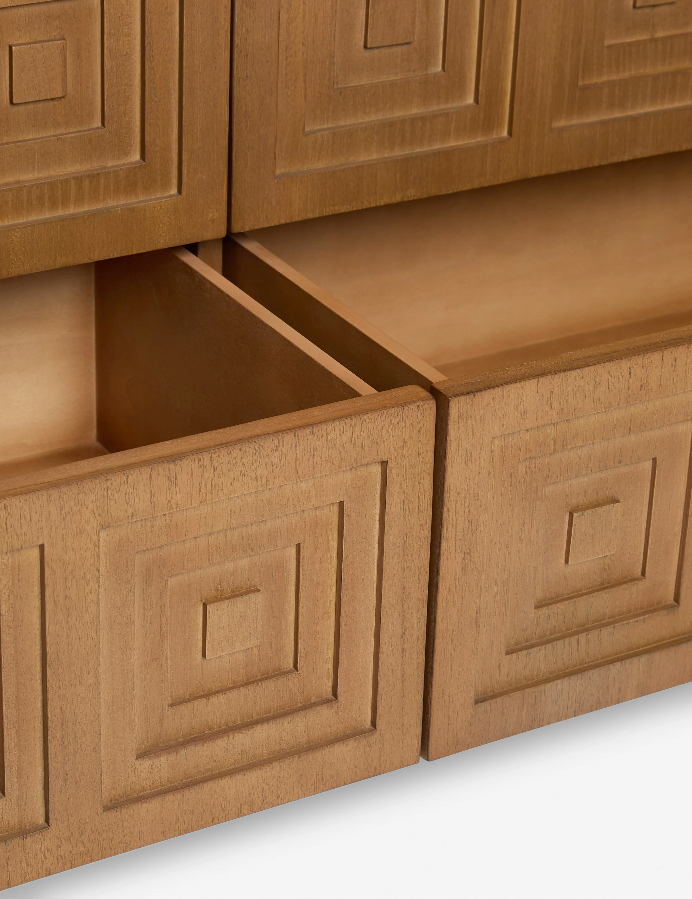 Stylish Chest of Drawers Stylish Chest of Drawers