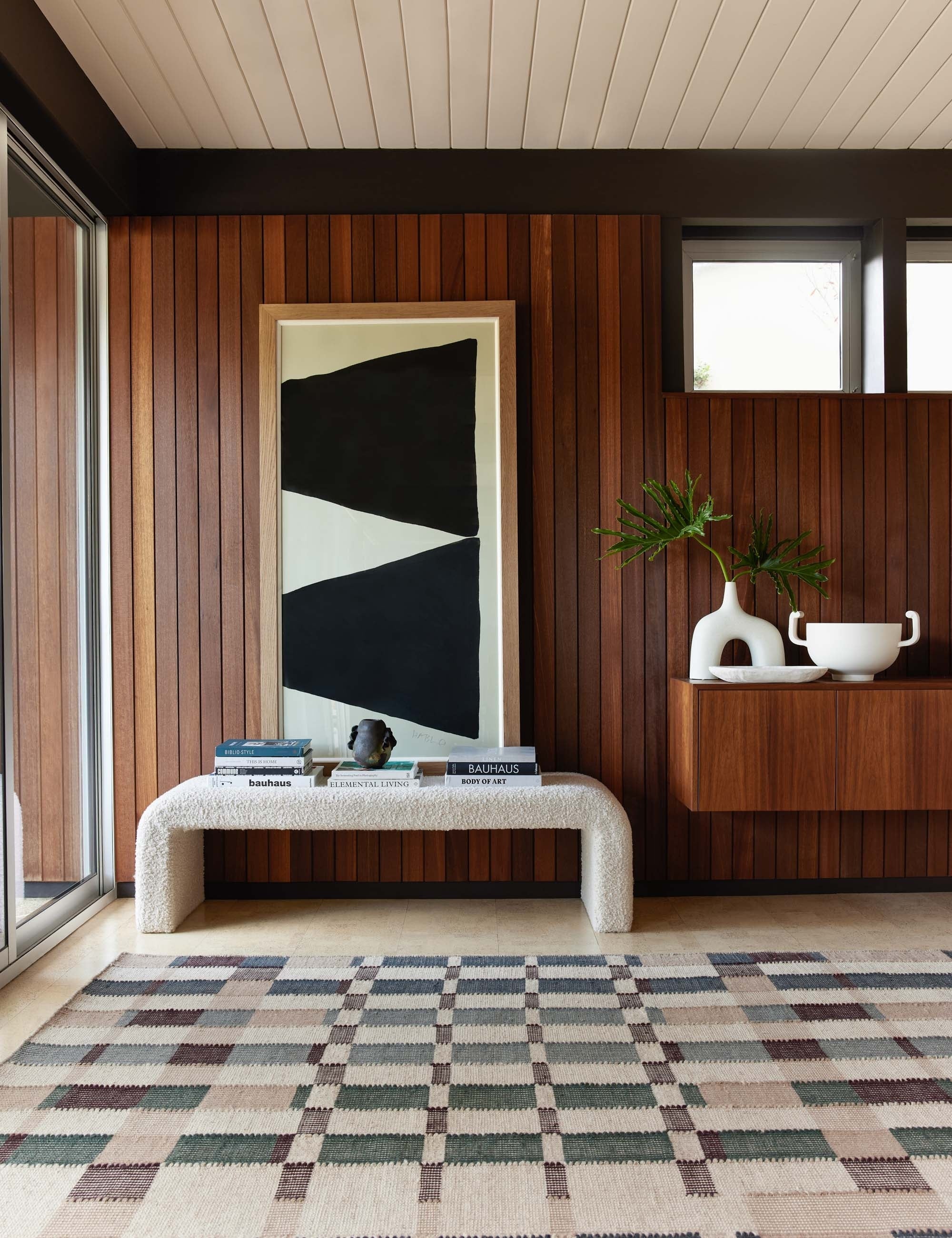 Modern Minimalist Bench Modern Minimalist Bench