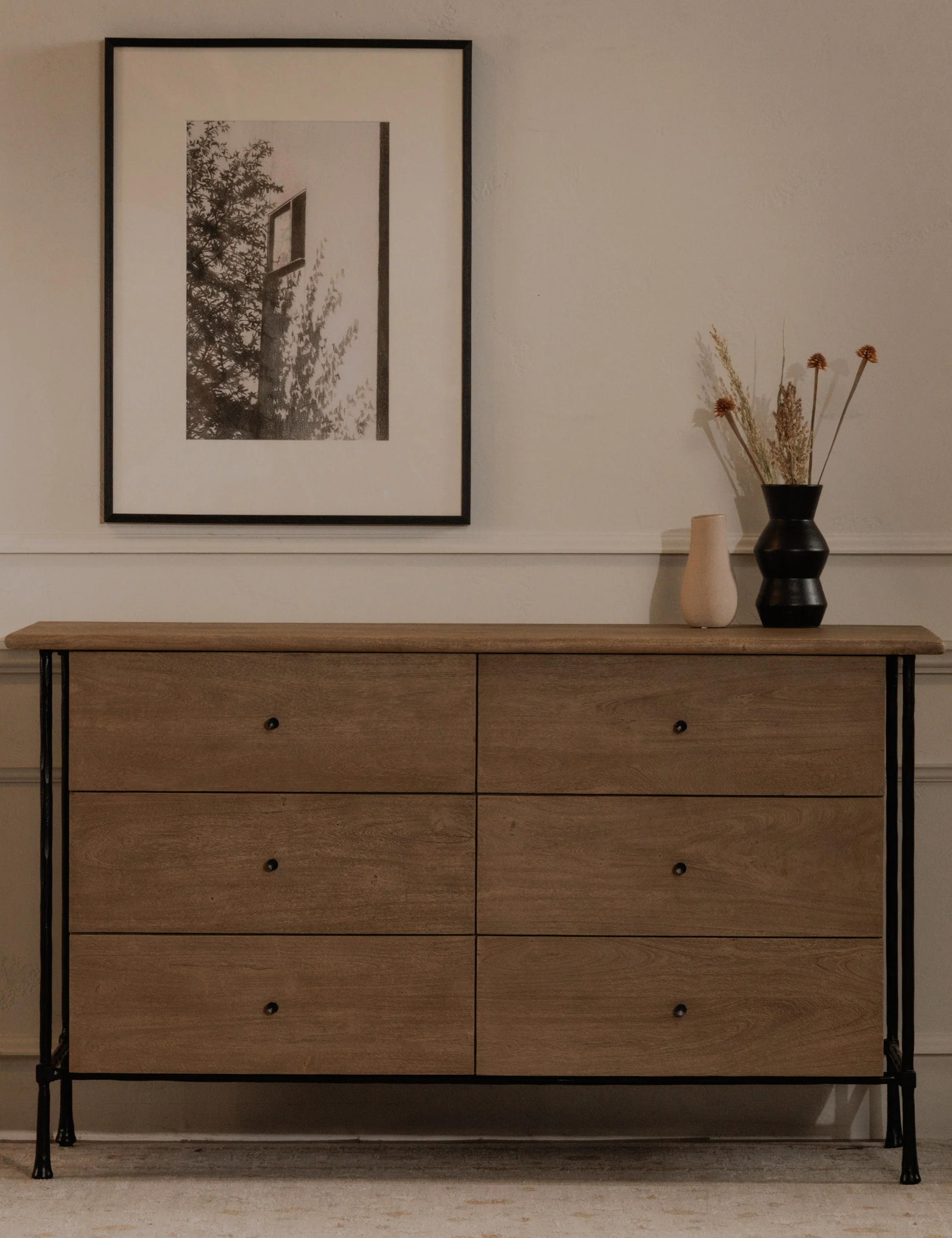 Stylish Six-Drawer Dresser Stylish Six-Drawer Dresser