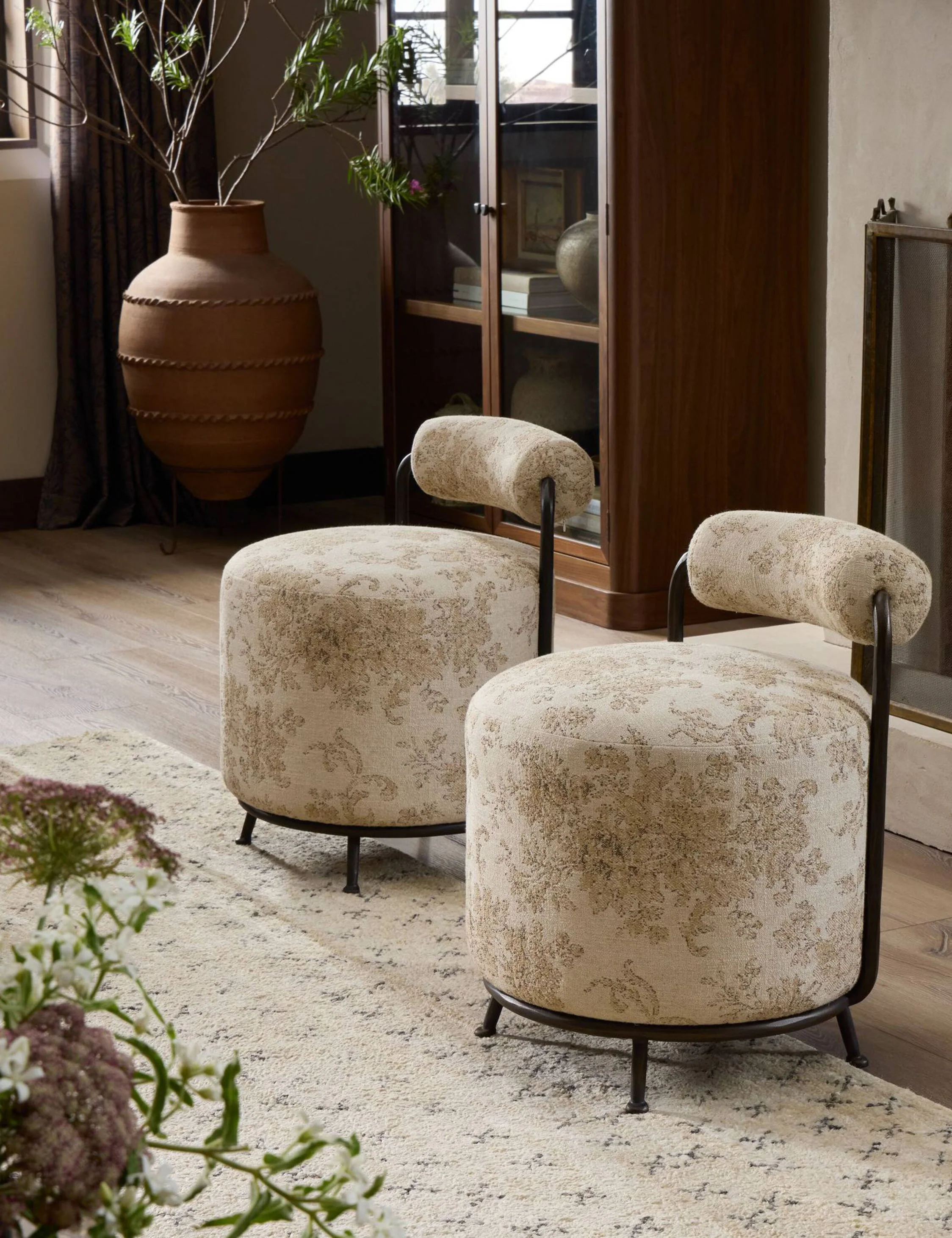 Retro Upholstered Stool Retro Upholstered Stool