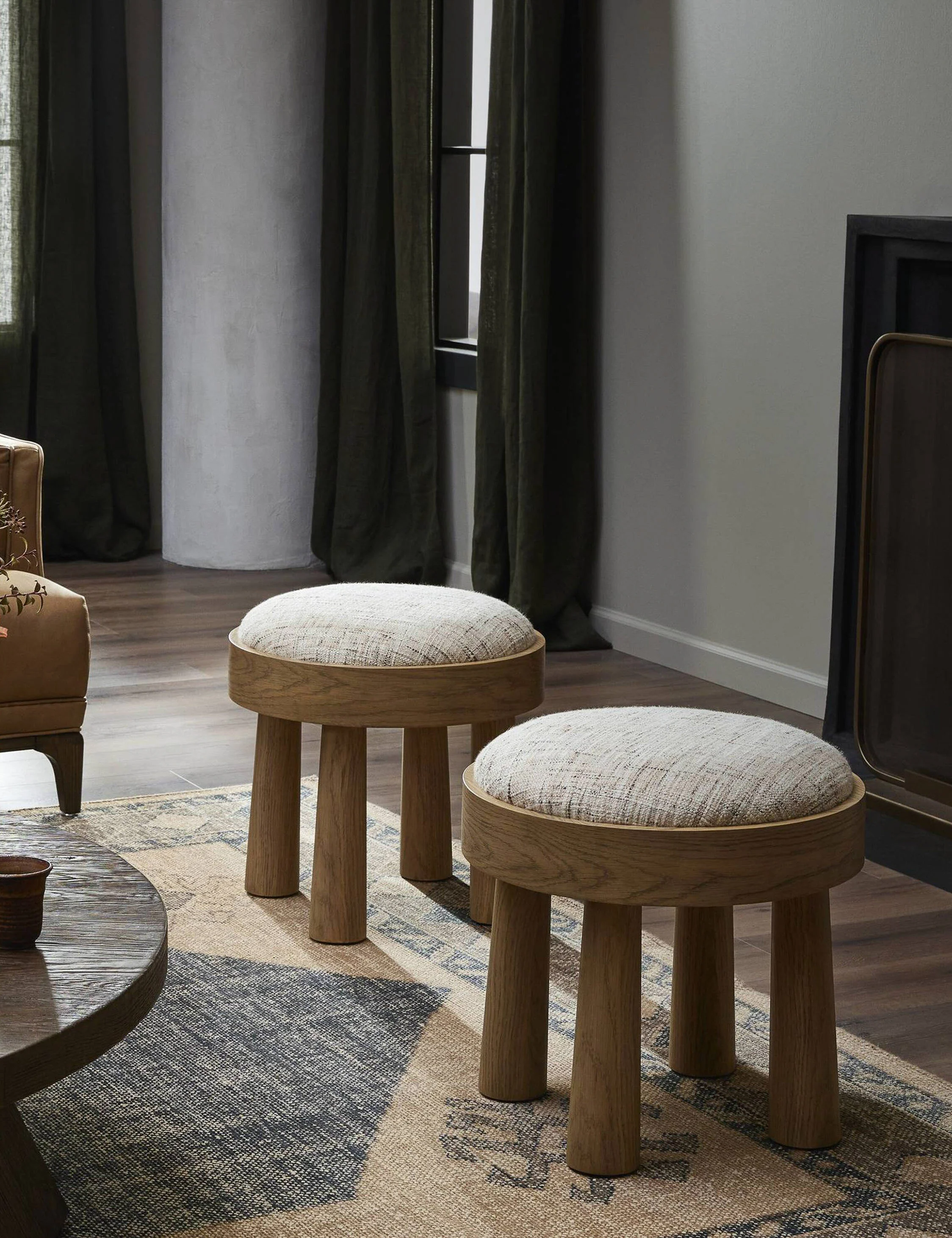 Retro Solid Wood Upholstered Stool Retro Solid Wood Upholstered Stool