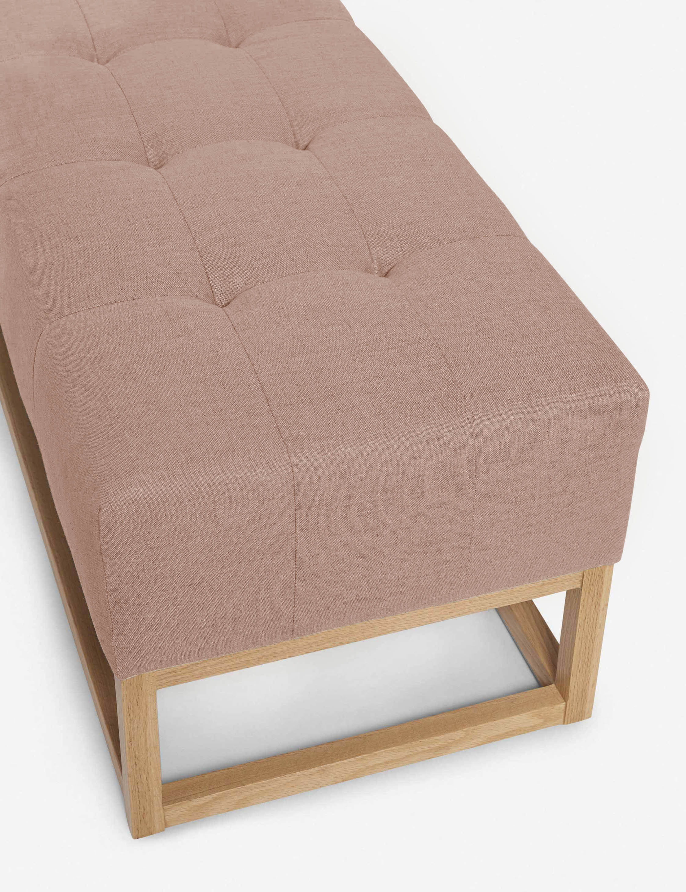 2026052606104677 Elegant Linen Bench